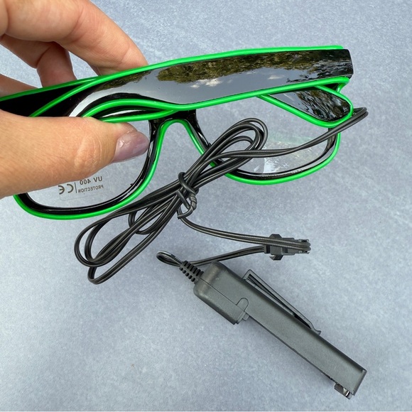 Green and Black Light Up LED Glasses - Unisex Party wear - Picture 7 of 13